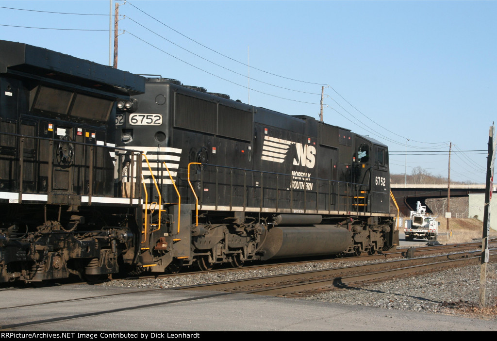 NS 6752